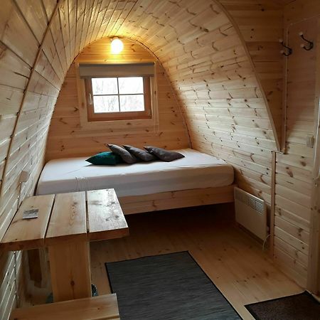 Hvanneyri Fossatun Camping Pods & Cottages - Sleeping Bag Accommodation מראה חיצוני תמונה